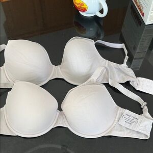 Vanity Fair Women's Light Beige Bra